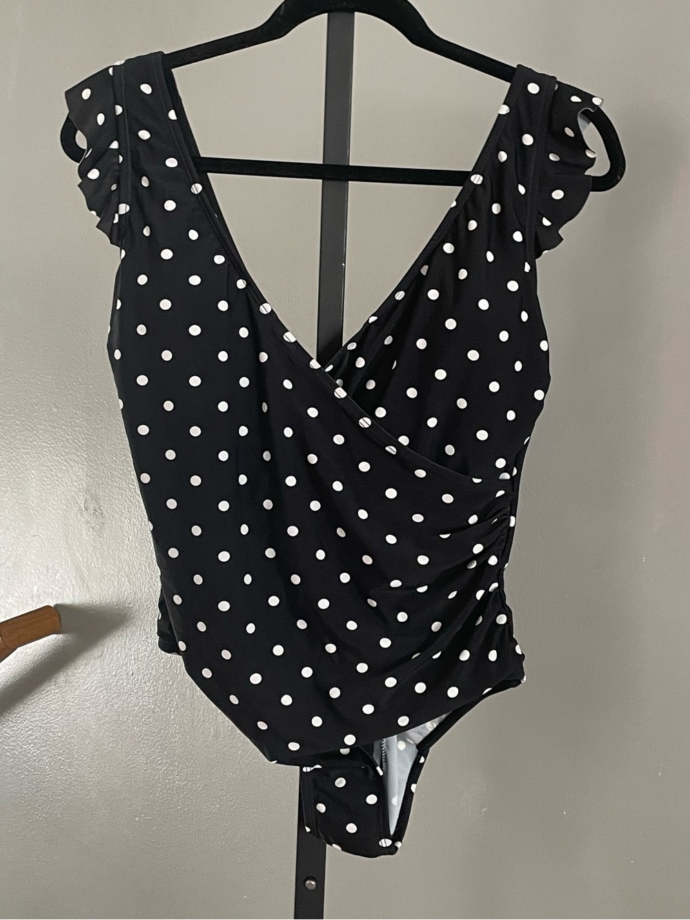 NWT Meet.Curve Polka Dot One Piece Swimsuit Size Medium